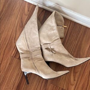 Adrienne Vittadini elegant suede Tan Women's Boots